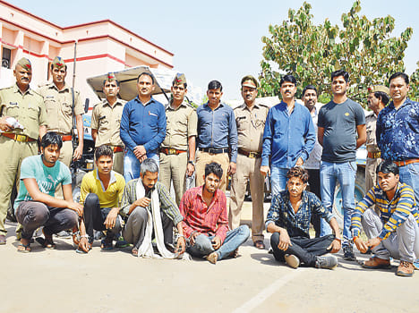 Six gang robbers arrested