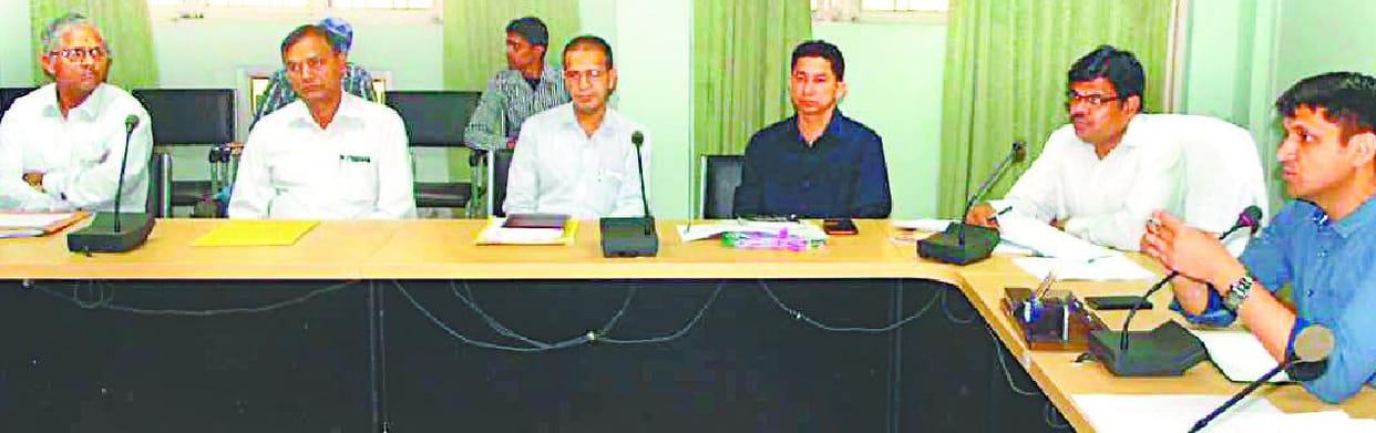 There will be no negligence in disposing of public grievances: DM