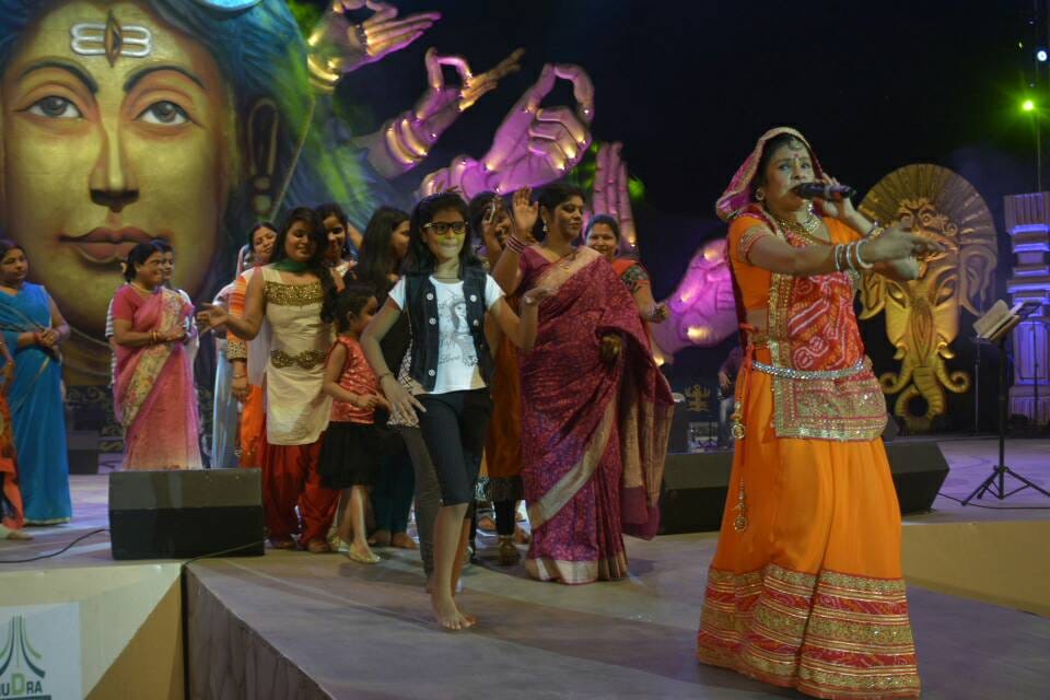 malini awasthi performance at sur ganga music festival