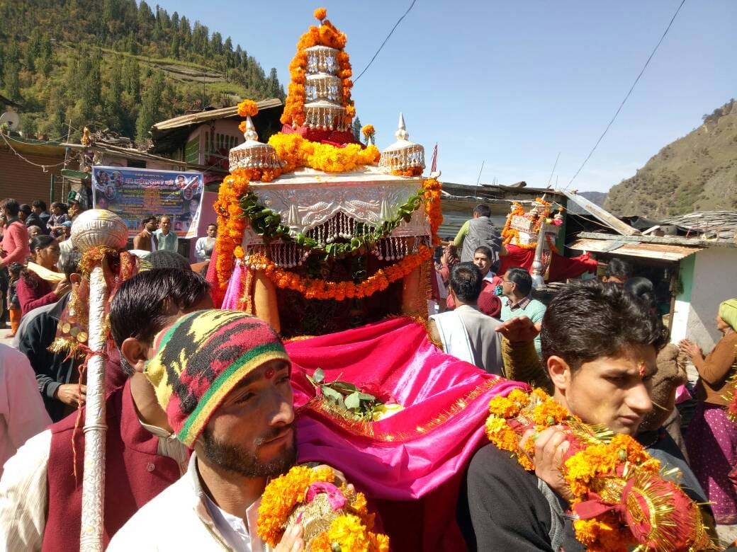 Valves of Gangotri and Yamunotri open