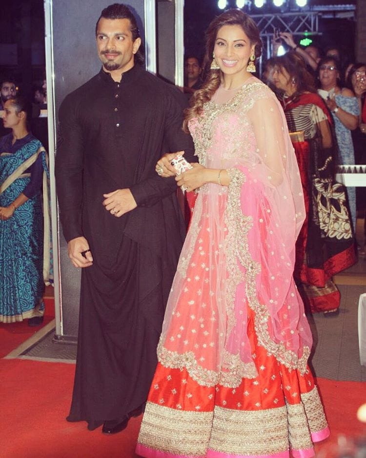 bipasa basu and karan singh grover celebrating their first marriage aniversary