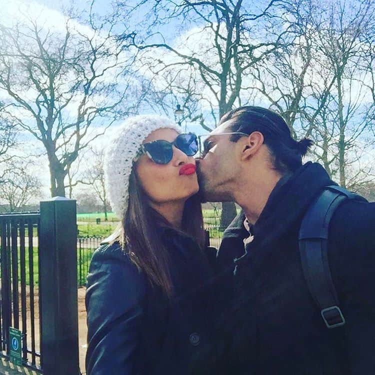 bipasa basu and karan singh grover celebrating their first marriage aniversary