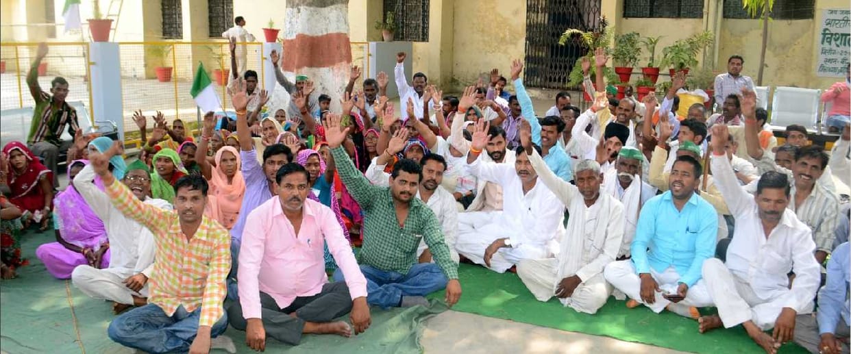 Performance, memorandum regarding the demand for action on BSA and steno