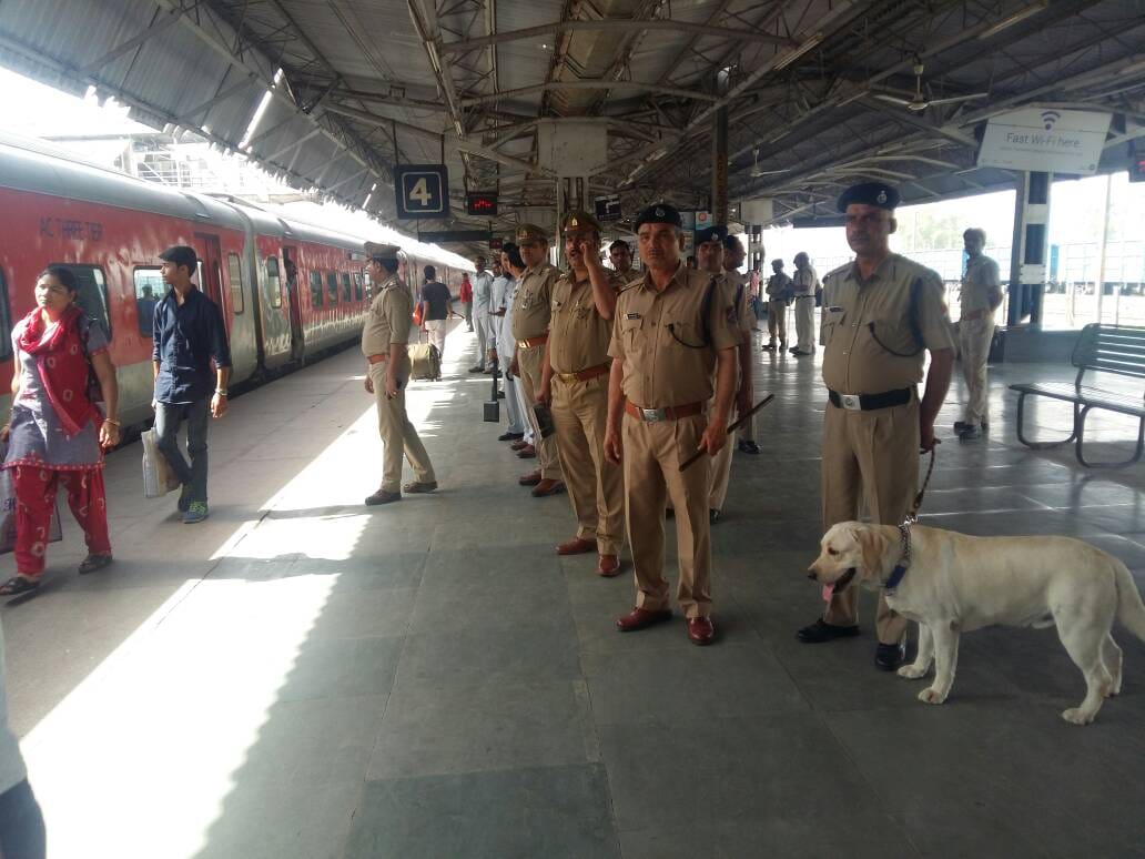 Three children found at Sidhuli station