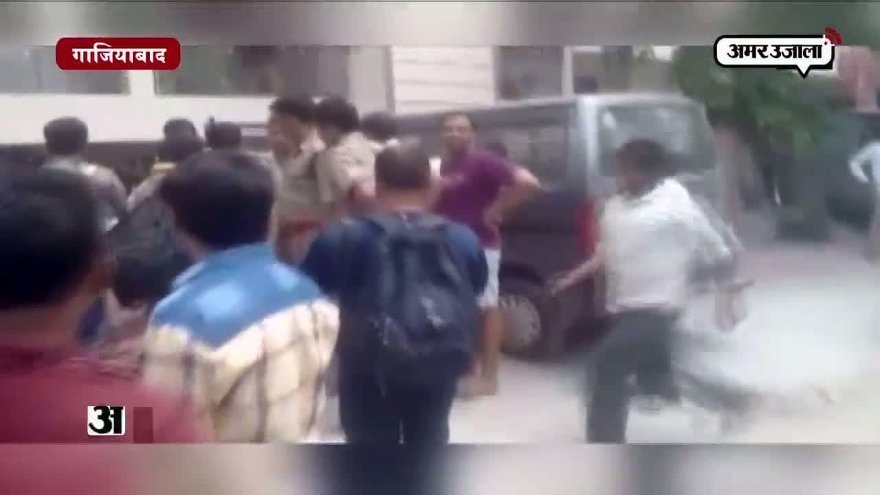 पटाखे की फैक्ट्री में लगी आग, 4 की मौत