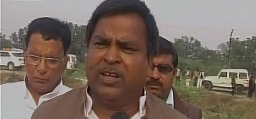 judge op mishra suspends because he gives bail to former samajvadi party leader Gayatri Prajapati