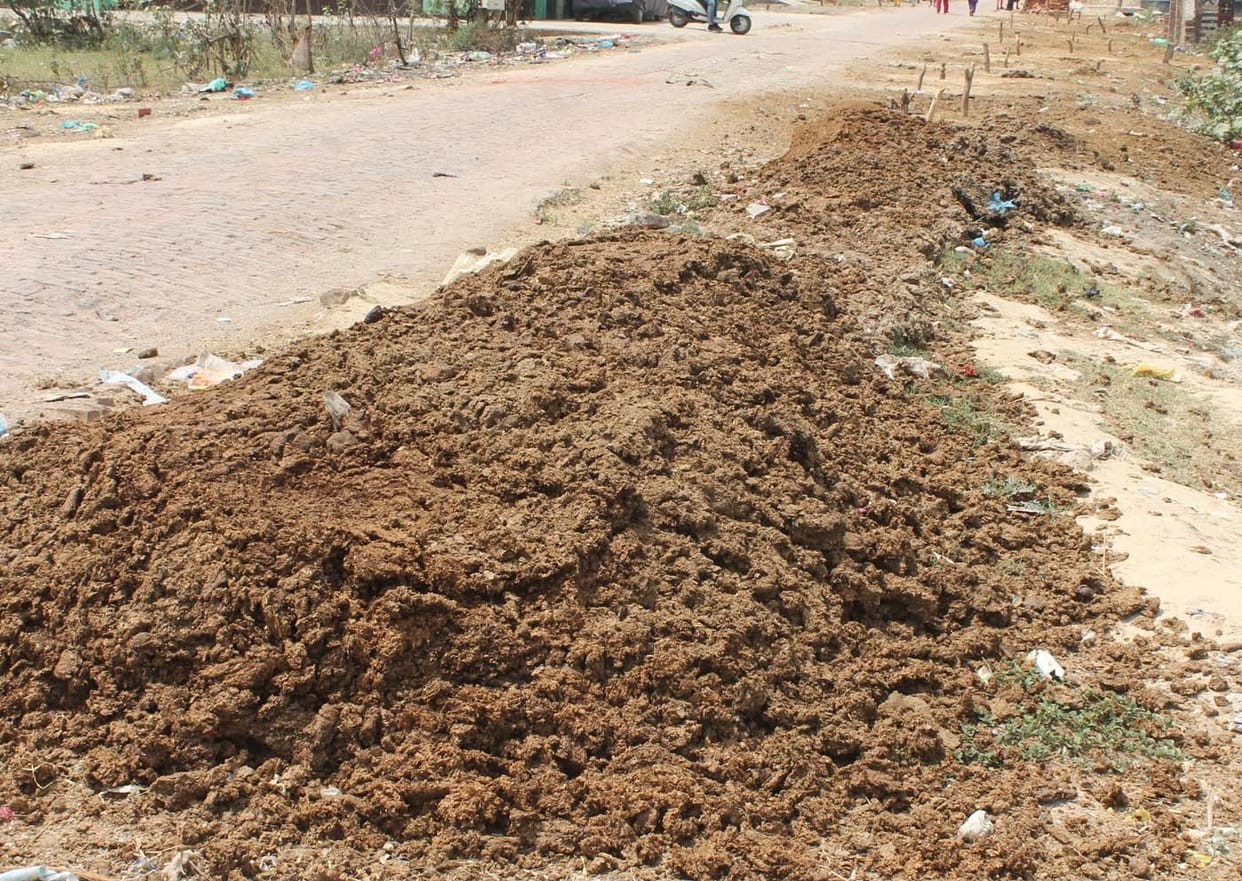 The roads are unhealthy, the dirt of the people is bad
