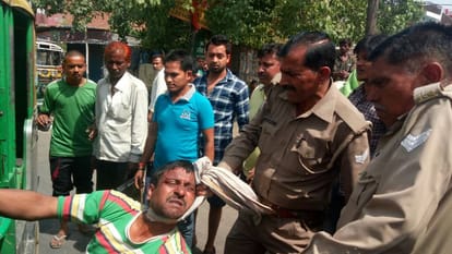 police misbehaviour with auto driver
