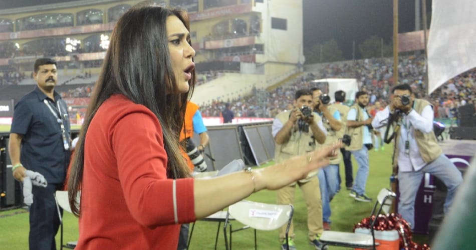 priety zinta was angry in mohali, kings XI punjab match at pca stadium mohali