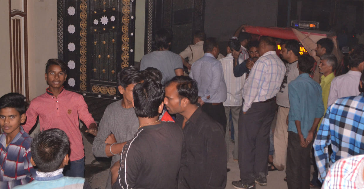 Short circuit, fire in secretary's house, loss of millions