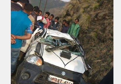 3 killed as car plunges into gorge near Haripurdhar Sirmour Himachal Pradseh