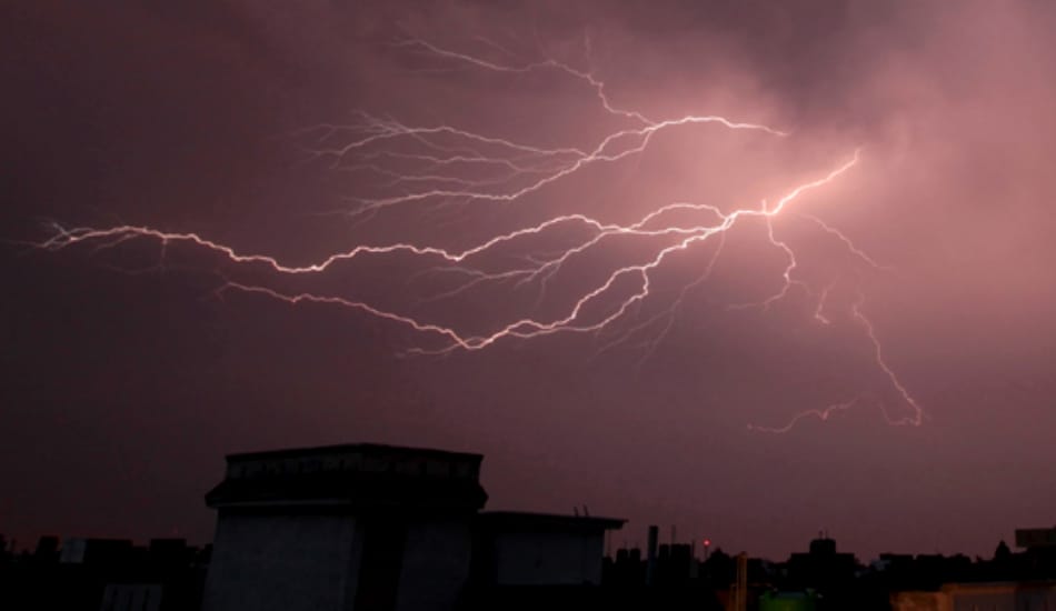  Heavy rain warnings, administration and rescue team alert