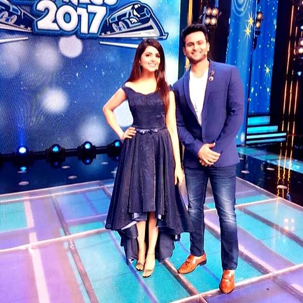 Comedian Sugandha Mishra And Dr Sanket Bhosle Getting Married Soon 
