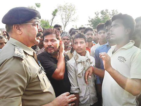 Road accidents kill two workers, imposed jam