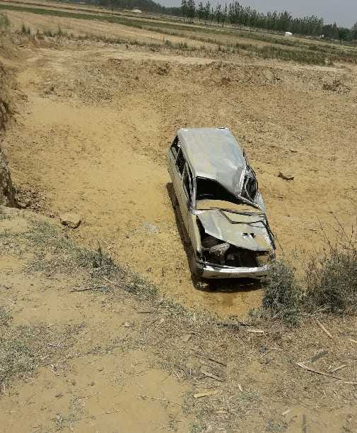 Qualis flooded with Barris, one killed, one killed