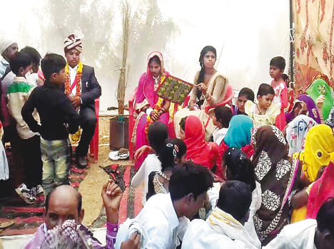 Ten pairs tied in marriage bond
