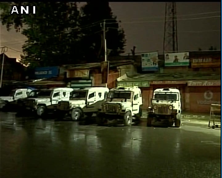 Grenade attack outside Khanyar police station in Srinagar