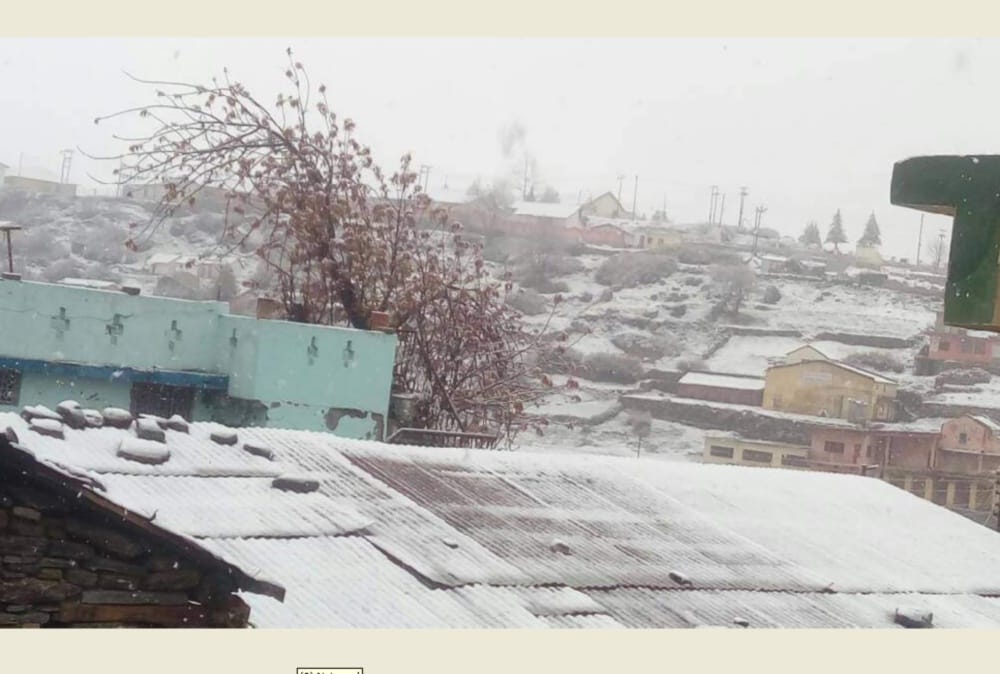 Snow fall in badrinath and kedarnath
