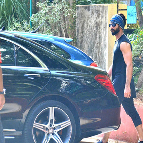 Shahid Kapoor Spotted With Wife Meera & Daughter Misha On A Lunch Date