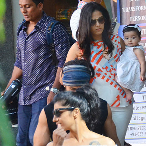 Shahid Kapoor Spotted With Wife Meera & Daughter Misha On A Lunch Date