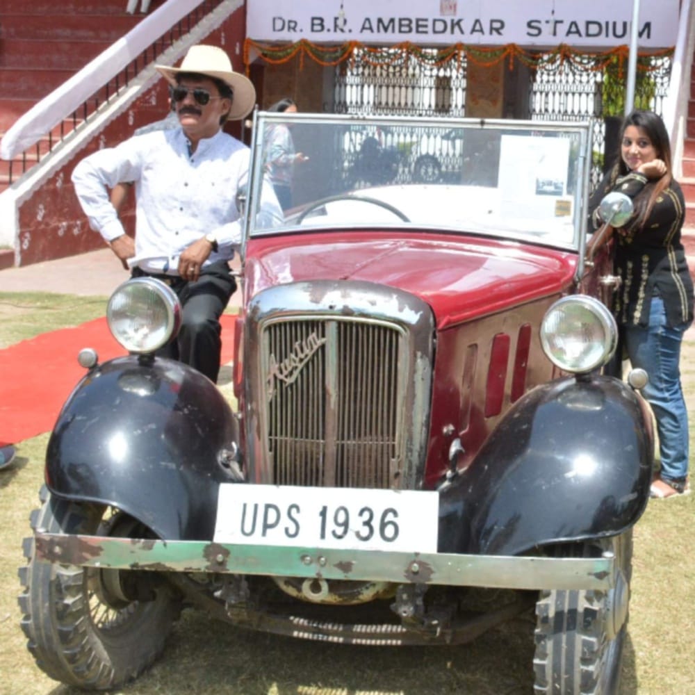 Special old cars rally in dehradun 