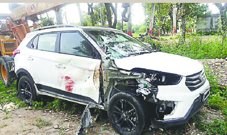 Bike rider crushed by uncontrollable car