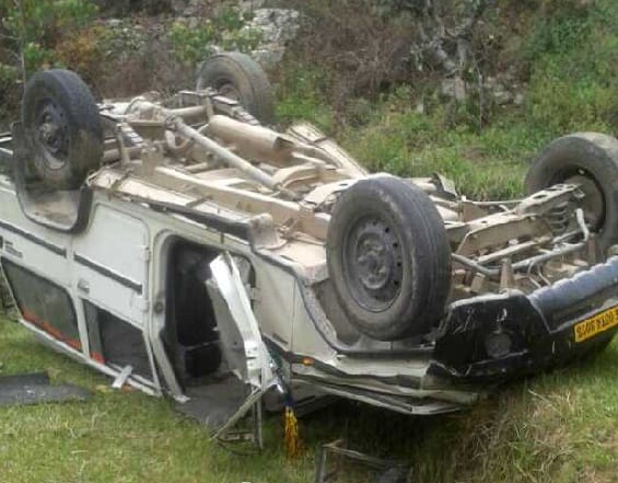 Baraat's vehicle collapses, 9 injured