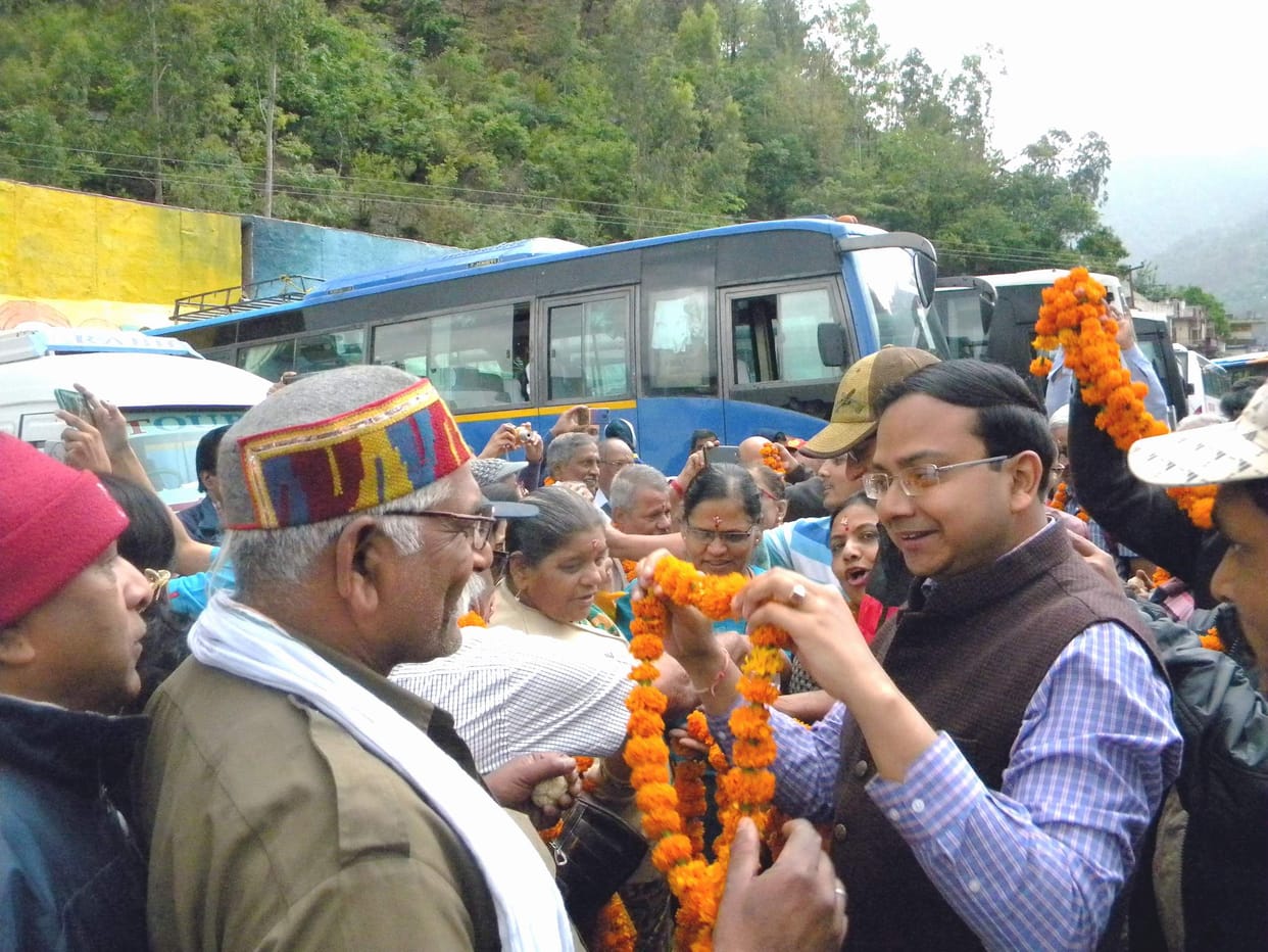 Bookings from Badrinath hotels till June