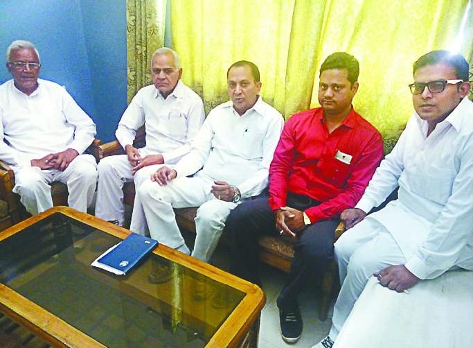Teachers protest against biometric attendance
