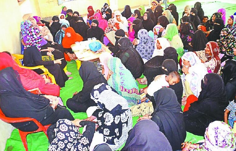 'There is no problem if three divorces are closed'