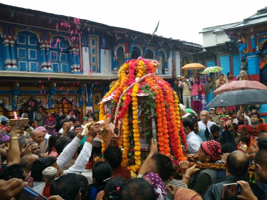 Baba Kedar has done his Dham departure