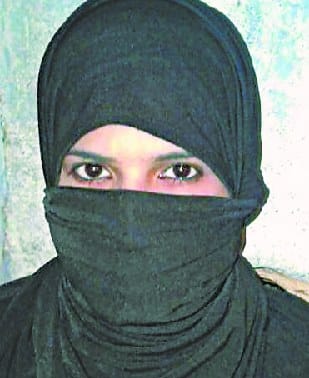 Divorce told wife by secretly marrying three marriages