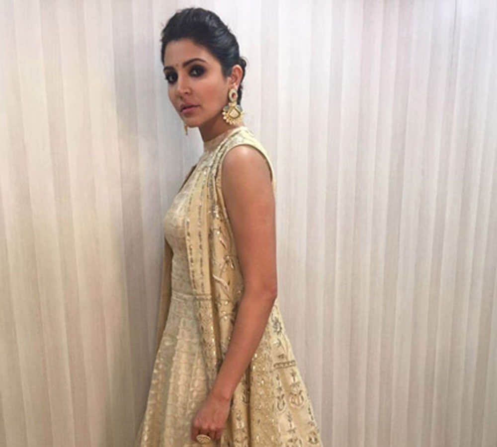 birthday special anushka sharma best dresses ever
