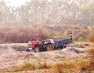 illegal miningin kosi river