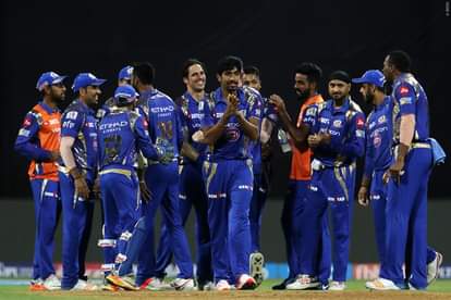 IPL 2017:  Bhuvneshwar Kumar become highest wicket taker in IPL matches at Hyderabad 