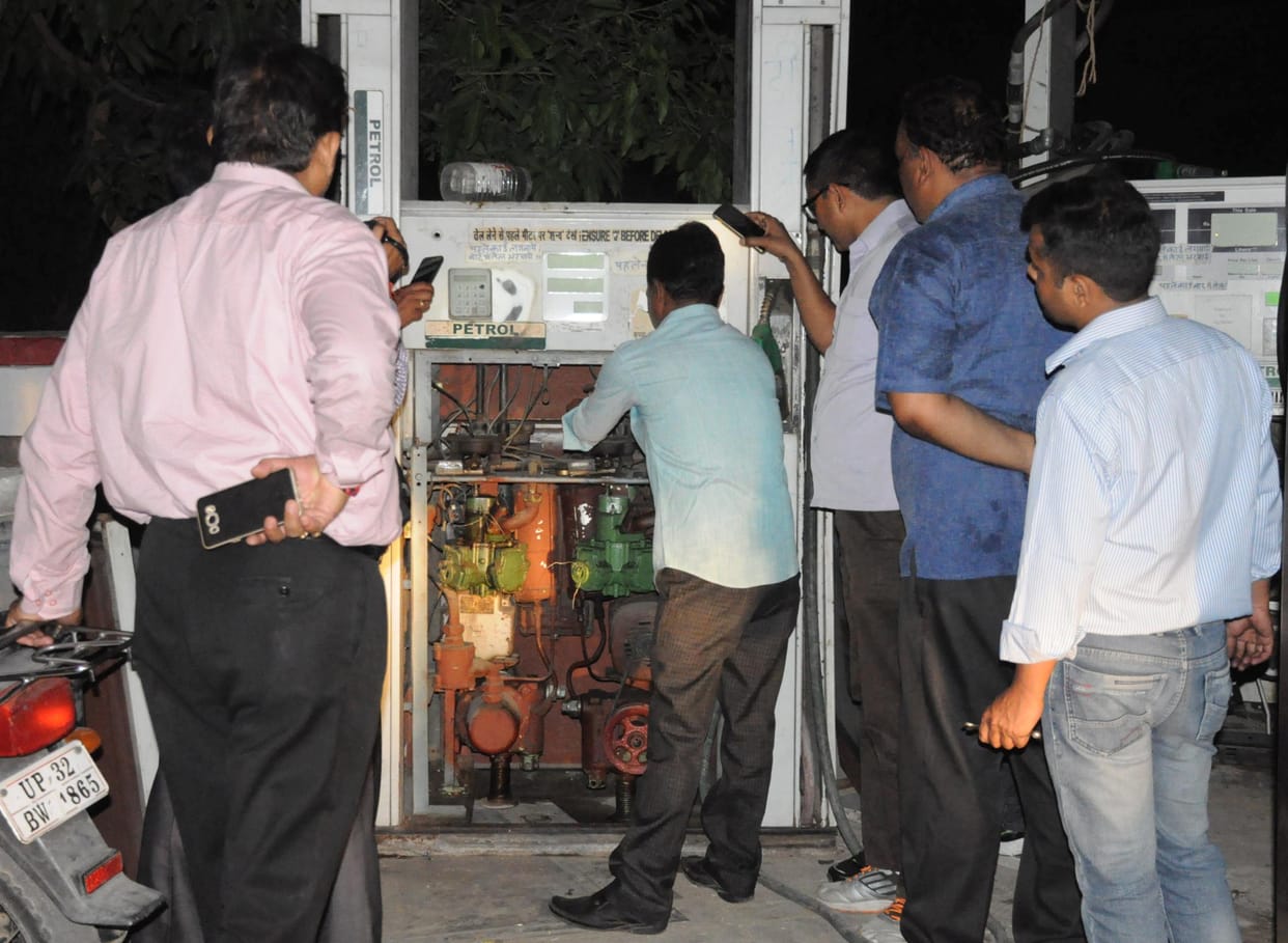 UP govt in pressure in petrol theft case.
