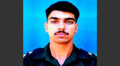 pakistan violets ceasefire on LOC 3 troops injured 