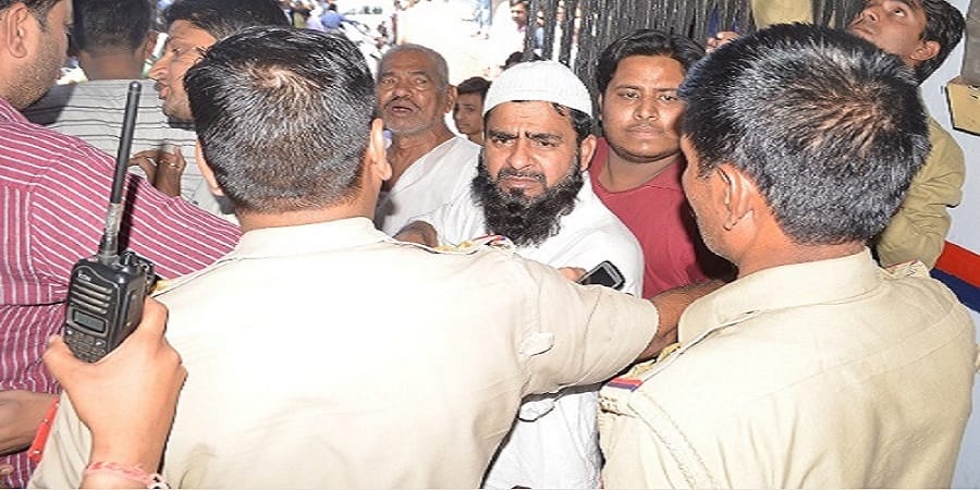 Maulana took the student to the shrine room, flame BJP, communal tension