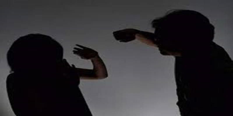 wife kicked out of the house by accusing her of stuttering and being insane
