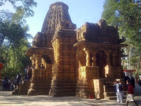 villagers afraid of touching idols in chhatisgarh 