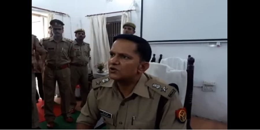 Video viral : In charge of the accused in Kotwali, the charge was expensive, suspended