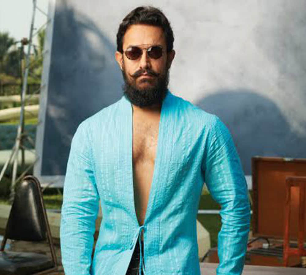 aamir khan share photo with his daughter ira and get troll