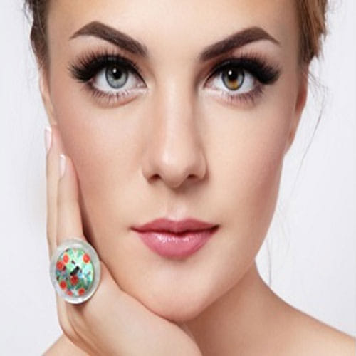 Make your eyes beautiful with these artificial eyelashes