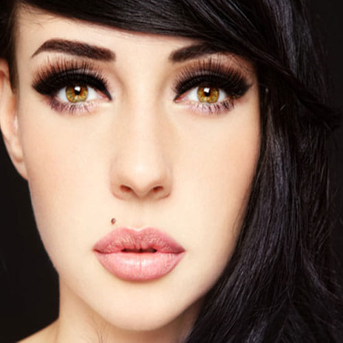 Make your eyes beautiful with these artificial eyelashes