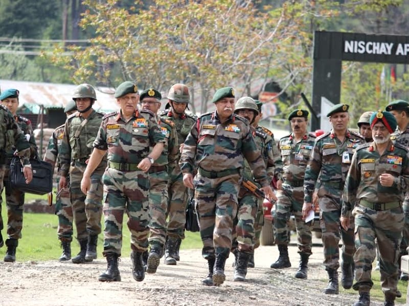 army chief general bipin rawat reaches loc