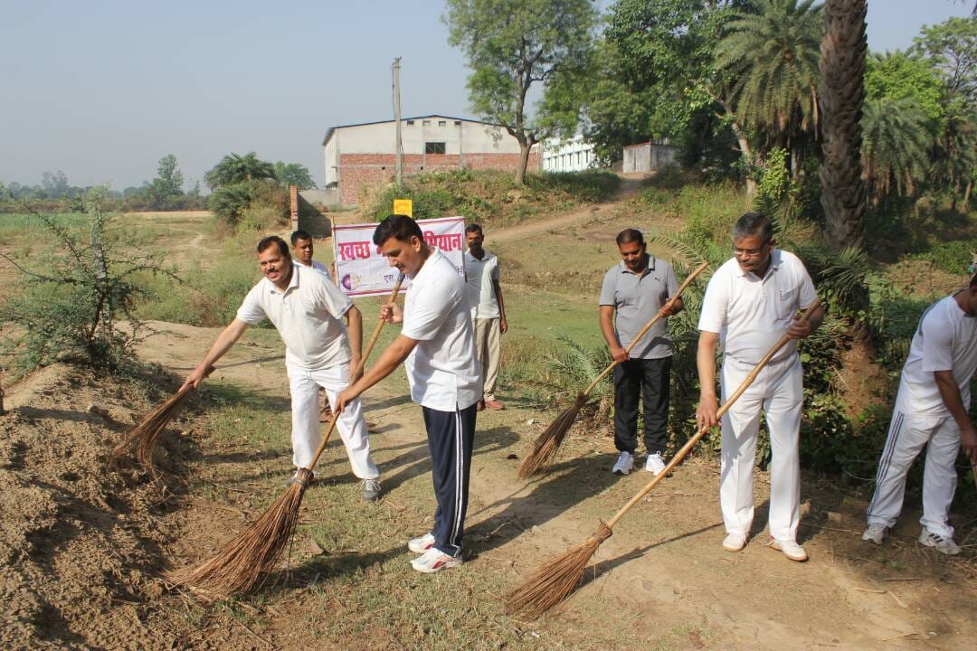 Cleanliness of SSB DIG, reaching Devkali shrine with jawans