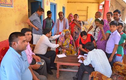 Moradabad: Six doctors absent in Ayushman Mela, salary of 23 ASHAs cut, negligence crossed limits