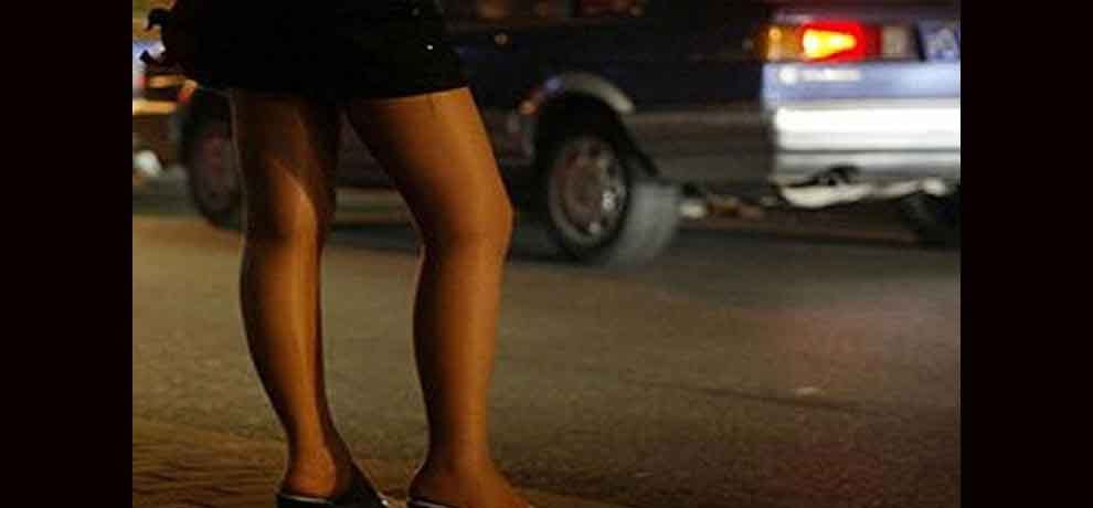 honey trap case lady registered rape case on victim businessman