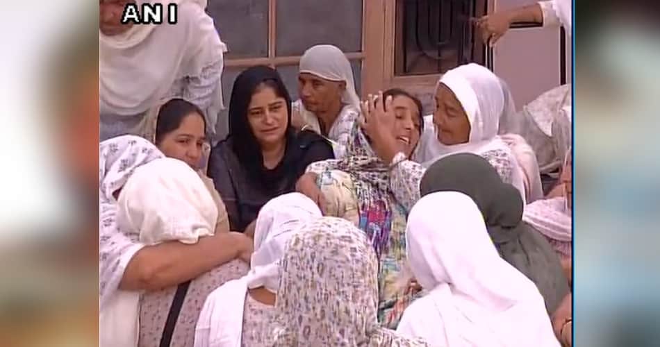 JCO paramjit singh funeral, was killed in ceasefire voilation from pakistan in poonch