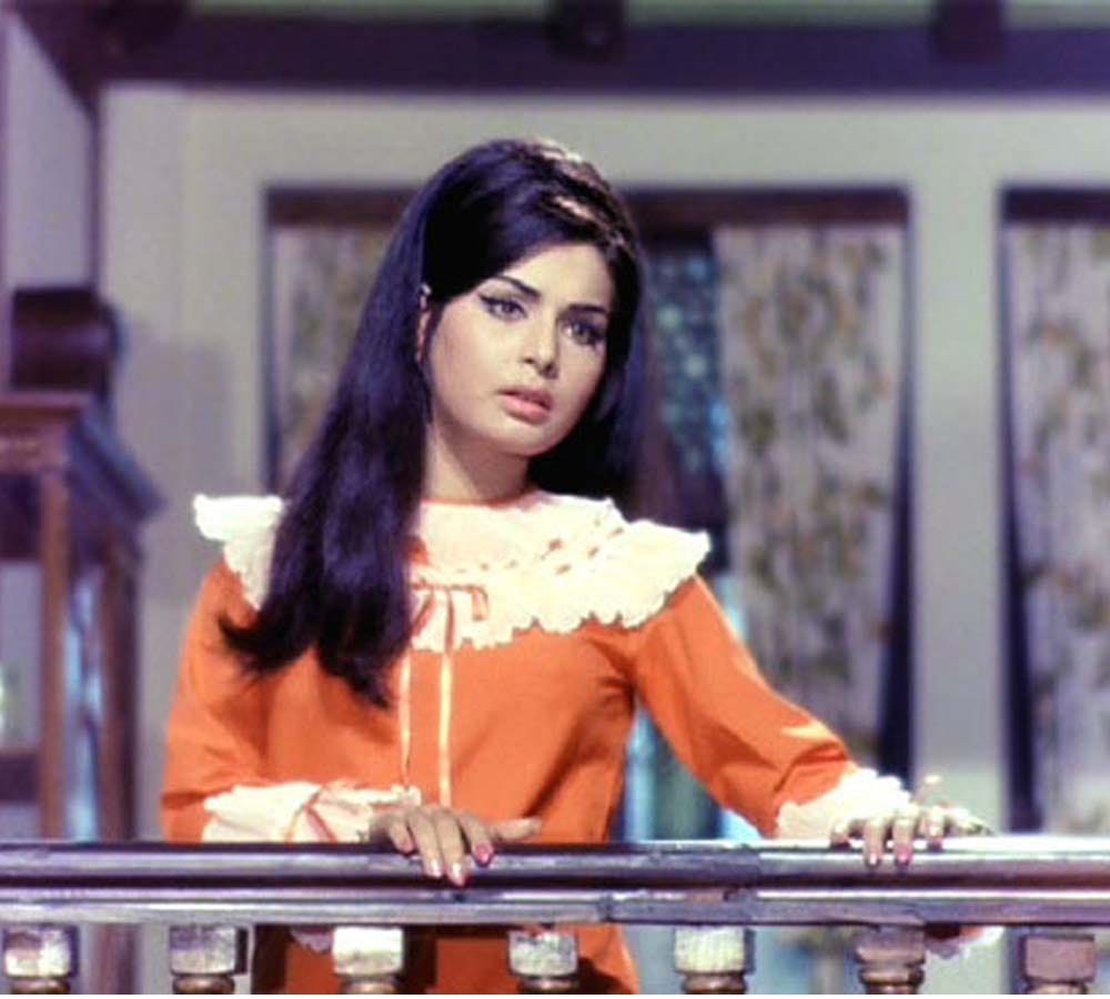 Yesteryear actress Rakhee Gulzar makes a rare public appearance after many years